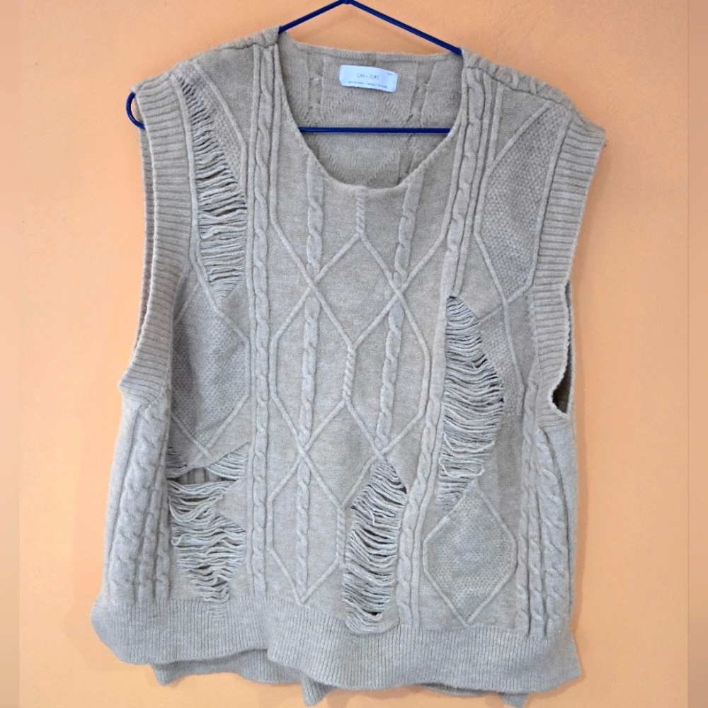 Oak + Fort vest